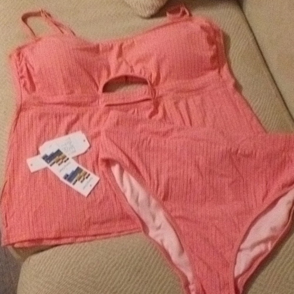 Bathing suit